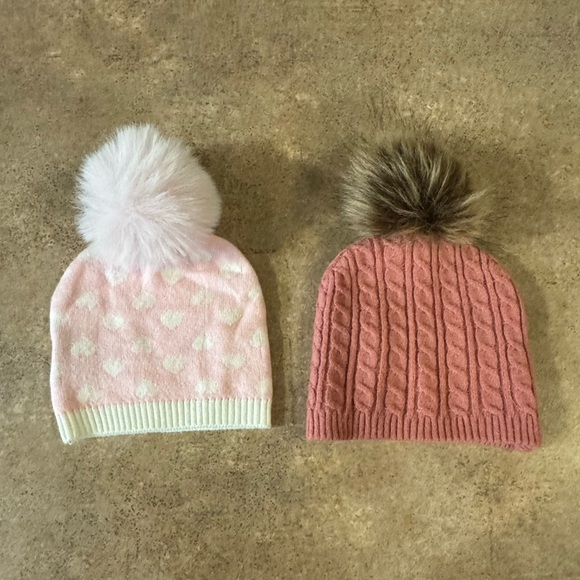 Cozy Kids Pom-Pom Beanie Set - Pink and White with Heart Print, Size 0-6M - Picture 2 of 6